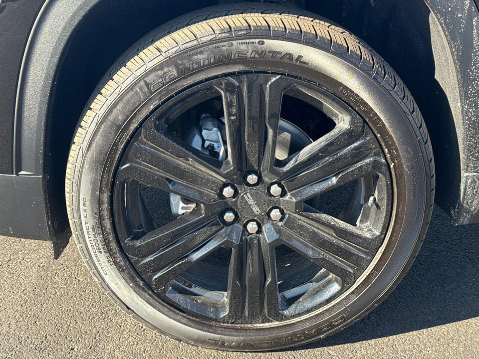 new 2025 GMC Acadia car, priced at $50,500