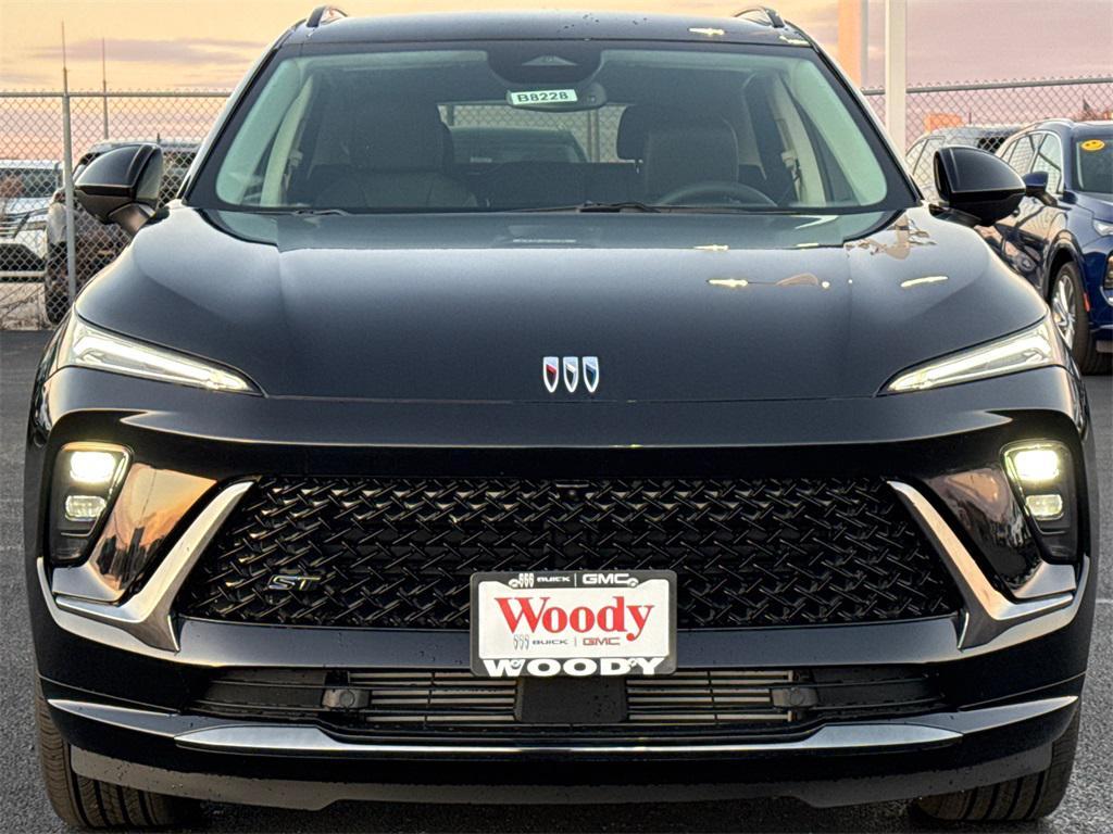 new 2025 Buick Envision car, priced at $36,000