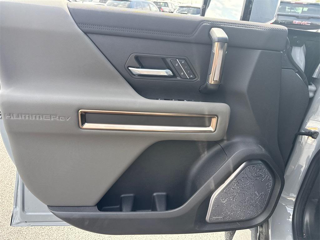 new 2025 GMC HUMMER EV Pickup car, priced at $89,000