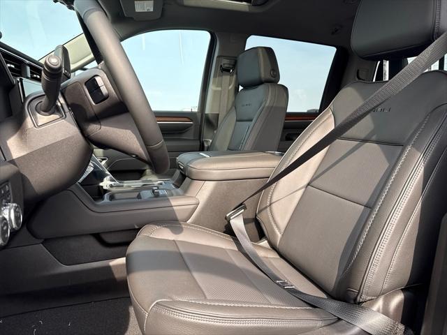 new 2025 GMC Sierra 2500 car, priced at $73,117