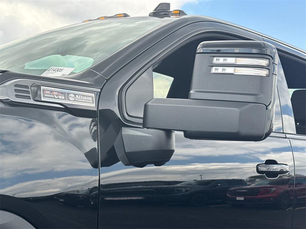 new 2025 GMC Sierra 2500 car, priced at $69,500
