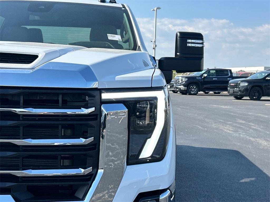 new 2026 GMC Sierra 3500 car, priced at $59,126