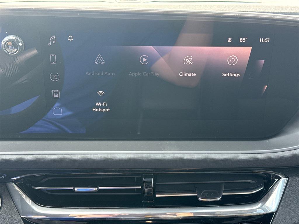 new 2025 Buick Envista car, priced at $26,500