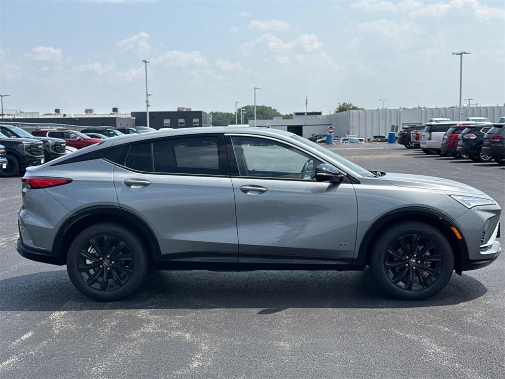 new 2025 Buick Envista car, priced at $26,500