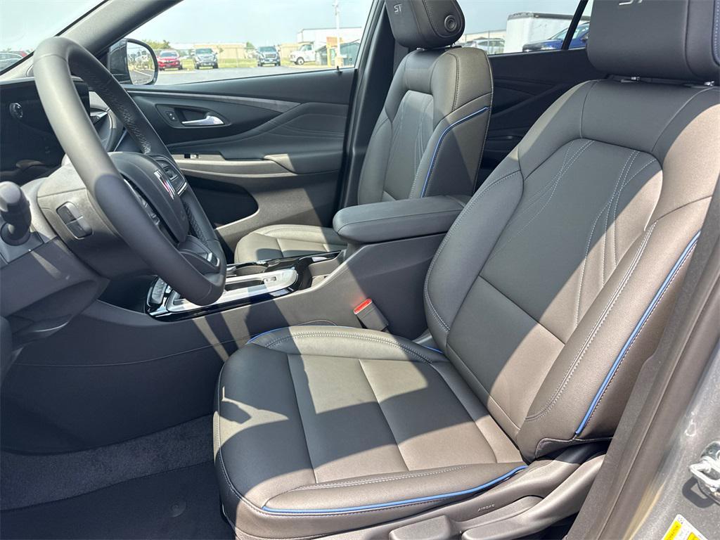 new 2025 Buick Envista car, priced at $26,500