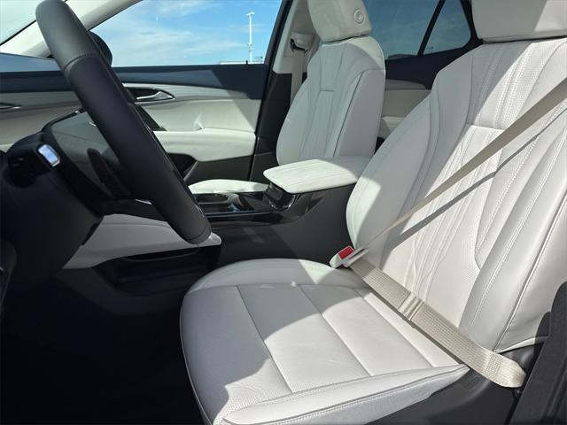 new 2025 Buick Envision car, priced at $45,490