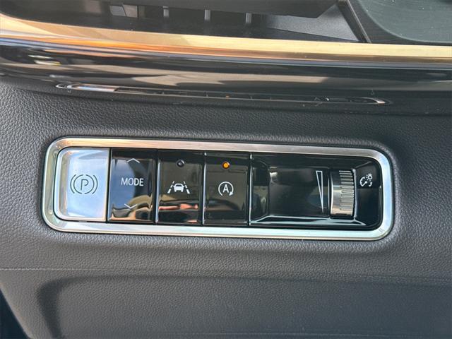 new 2025 Buick Envision car, priced at $45,490