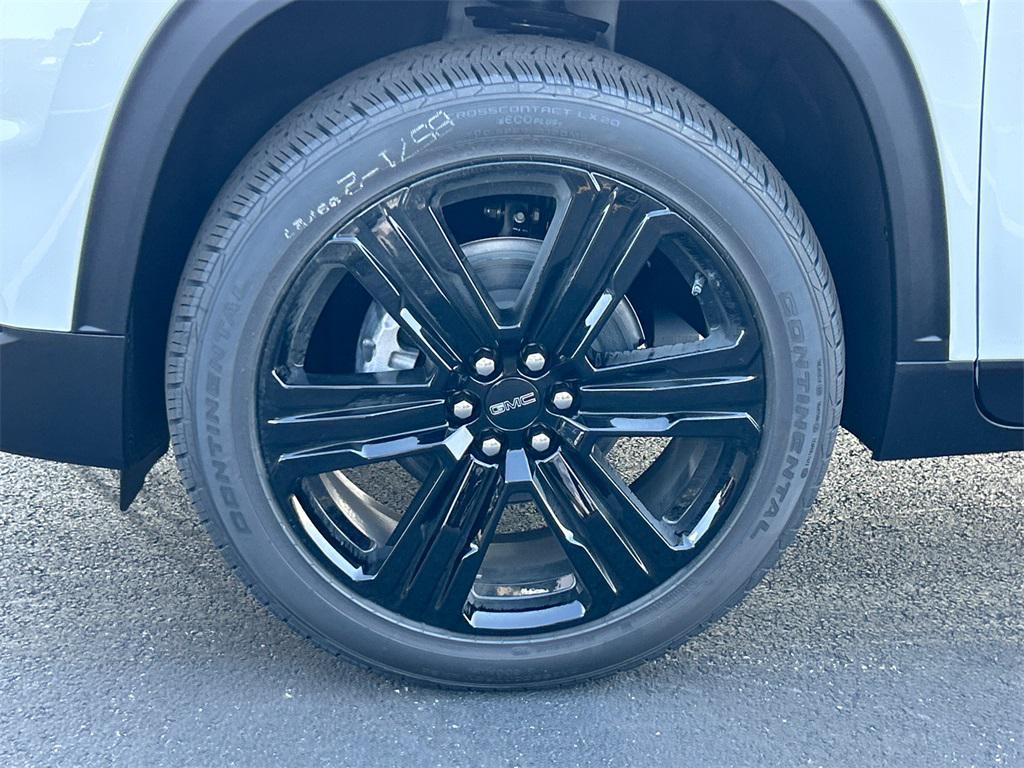 new 2026 GMC Acadia car, priced at $49,505