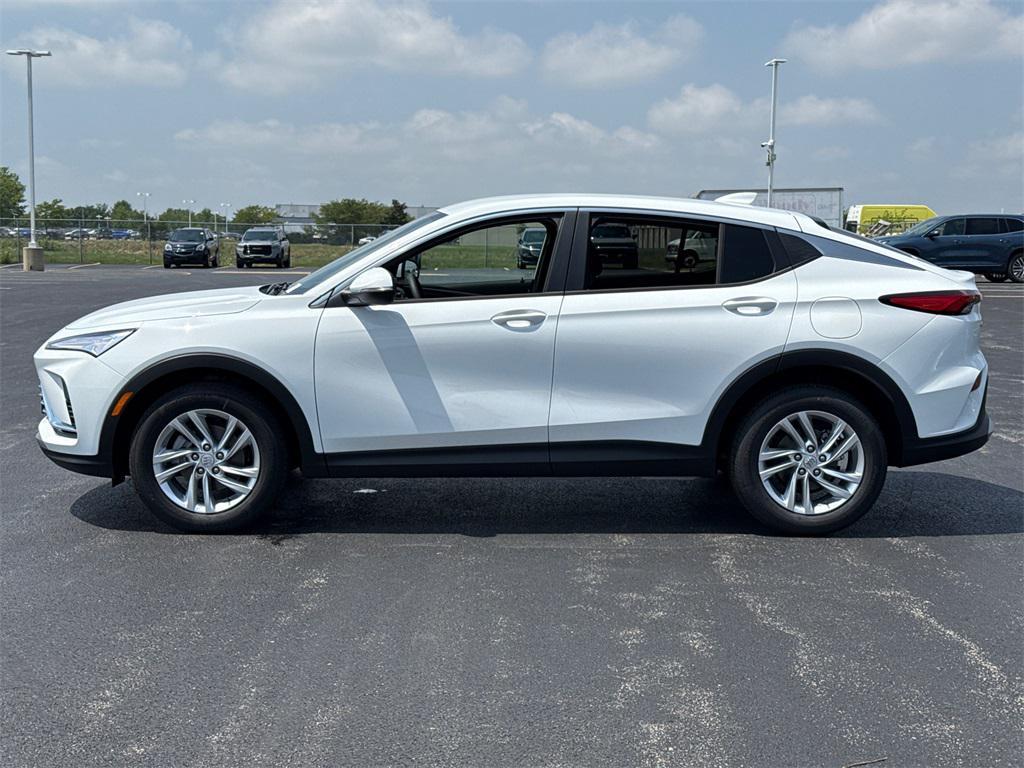 new 2025 Buick Envista car, priced at $22,000