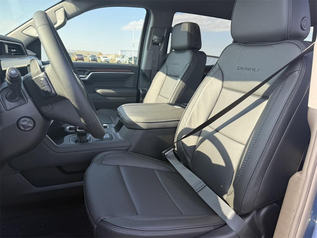 new 2026 GMC Sierra 1500 car, priced at $62,250