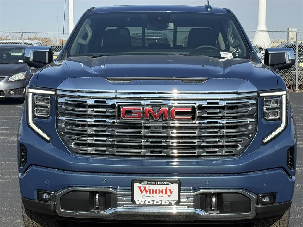 new 2026 GMC Sierra 1500 car, priced at $62,250