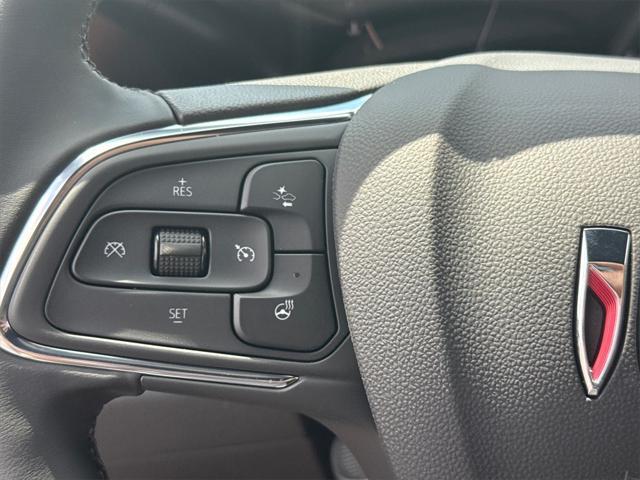 new 2025 Buick Envista car, priced at $28,234
