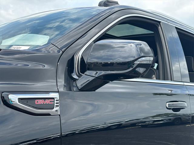 new 2025 GMC Yukon XL car, priced at $78,470