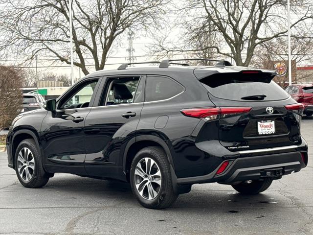 used 2023 Toyota Highlander car, priced at $36,500