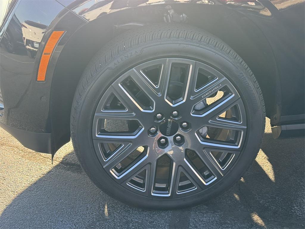 used 2025 GMC Yukon XL car, priced at $99,000