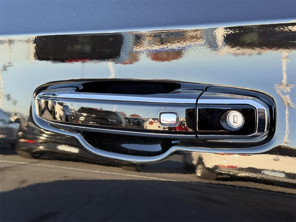 used 2025 GMC Yukon XL car, priced at $99,000