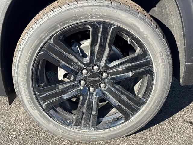 new 2025 GMC Acadia car, priced at $54,652