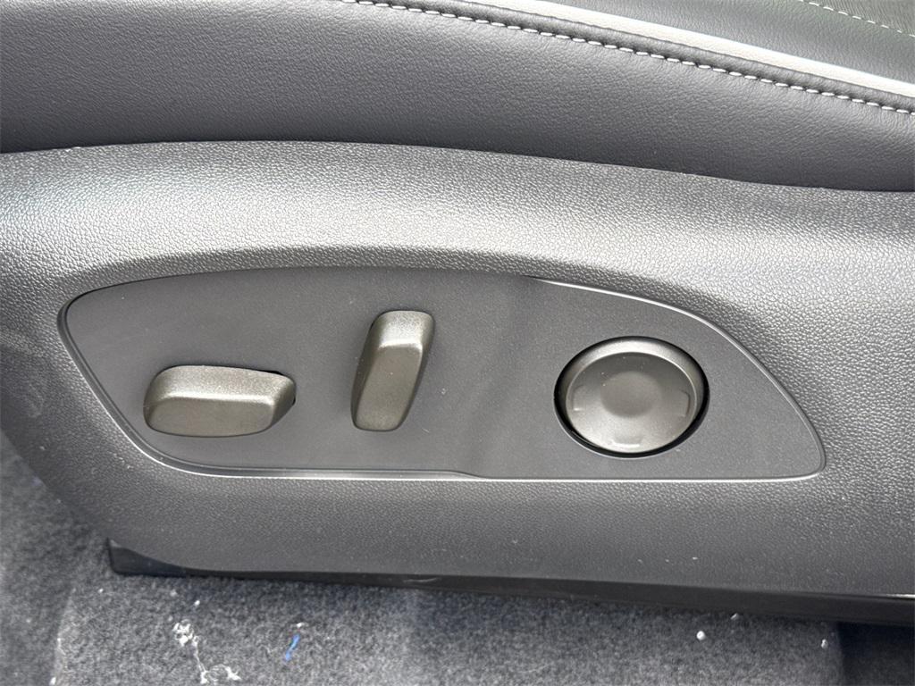 new 2026 Buick Enclave car, priced at $50,276