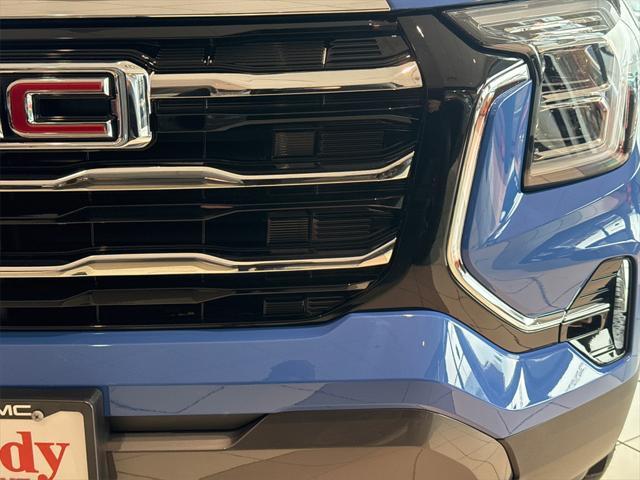 new 2025 GMC Terrain car, priced at $37,178