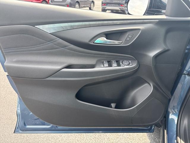 new 2025 Buick Envista car, priced at $28,234