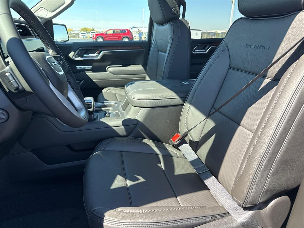 new 2026 GMC Sierra 1500 car, priced at $63,250