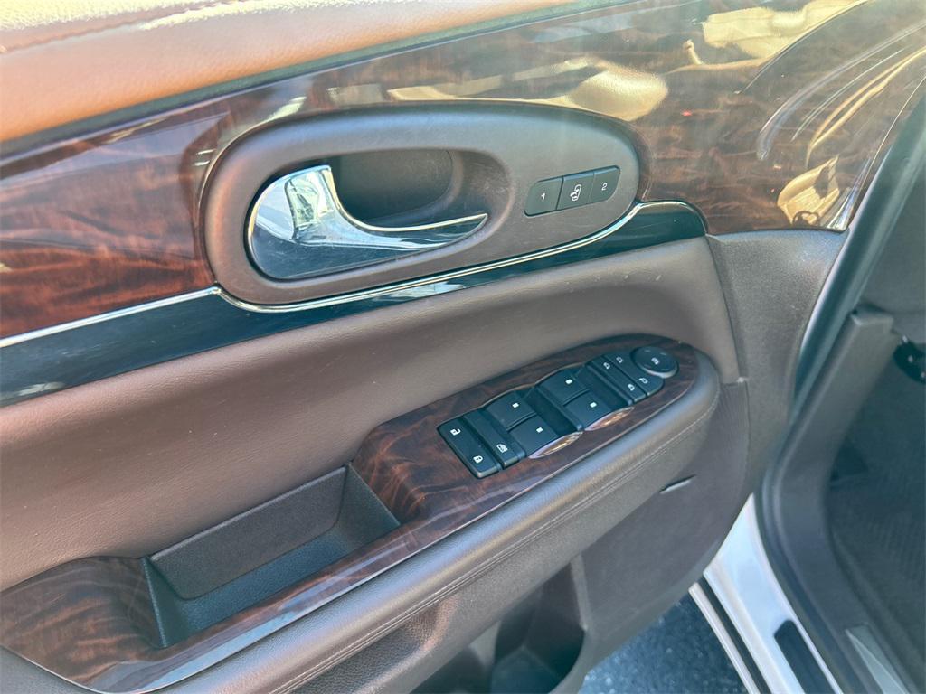used 2017 Buick Enclave car, priced at $15,500