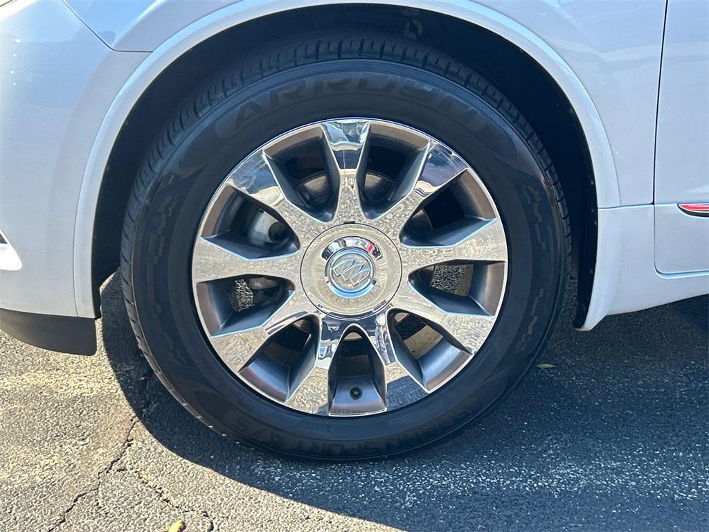 used 2017 Buick Enclave car, priced at $15,500