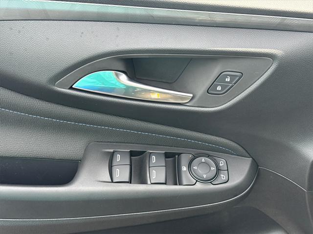 new 2025 Buick Envista car, priced at $27,030