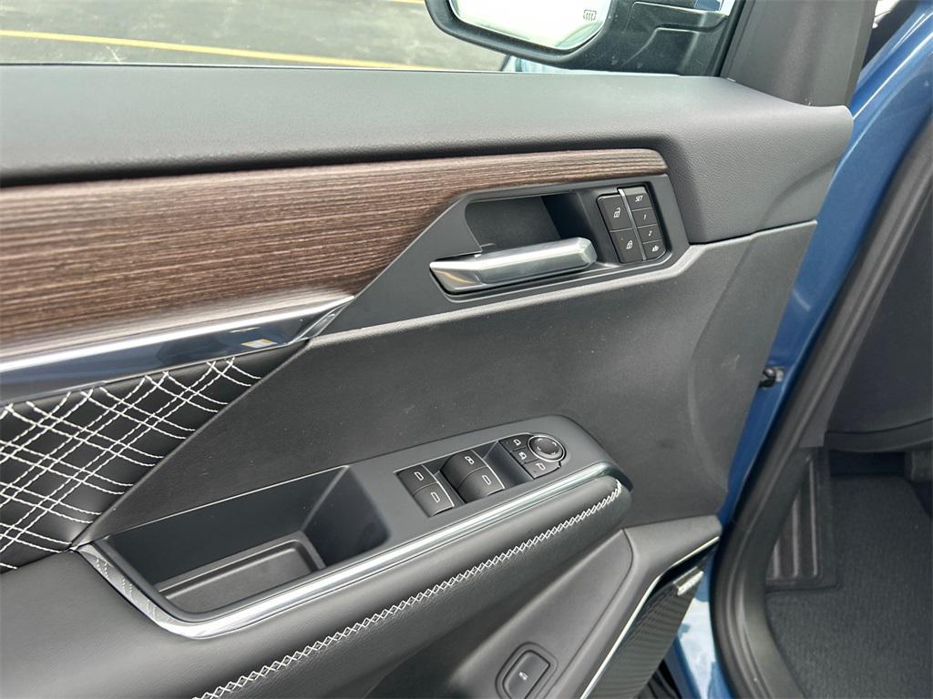 new 2026 GMC Acadia car, priced at $61,517