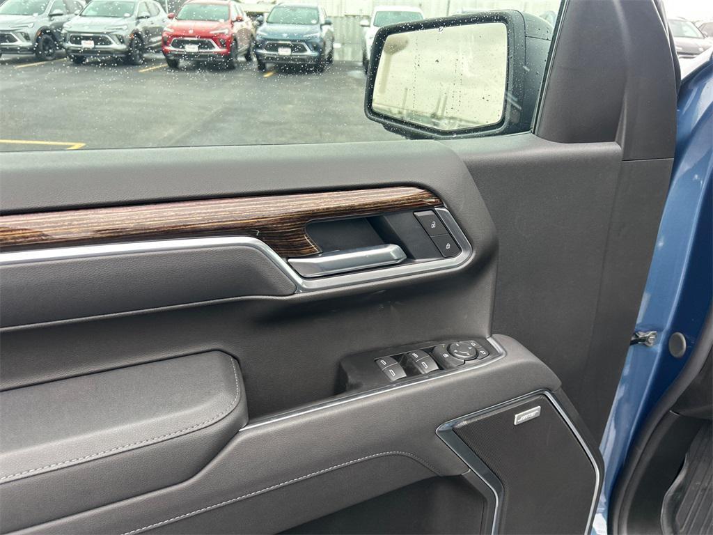 new 2026 GMC Sierra 1500 car, priced at $58,250