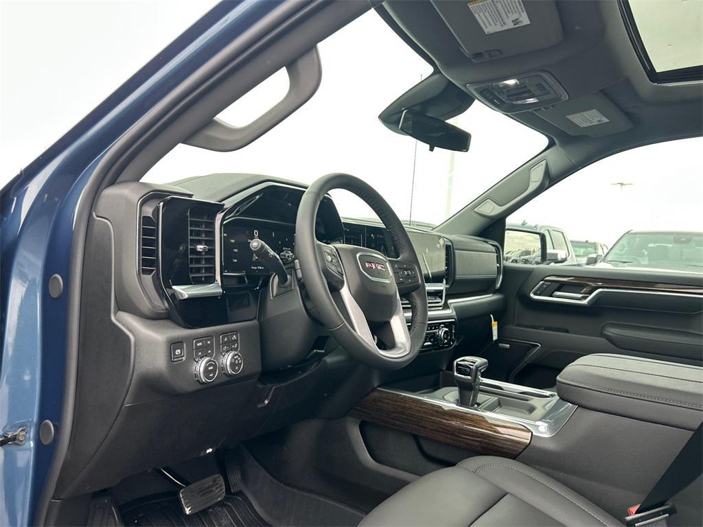 new 2026 GMC Sierra 1500 car, priced at $58,250
