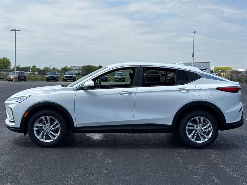 new 2025 Buick Envista car, priced at $22,000