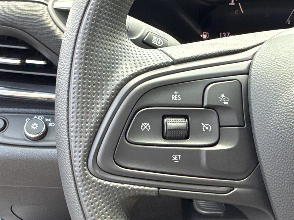 new 2025 Buick Envista car, priced at $22,000