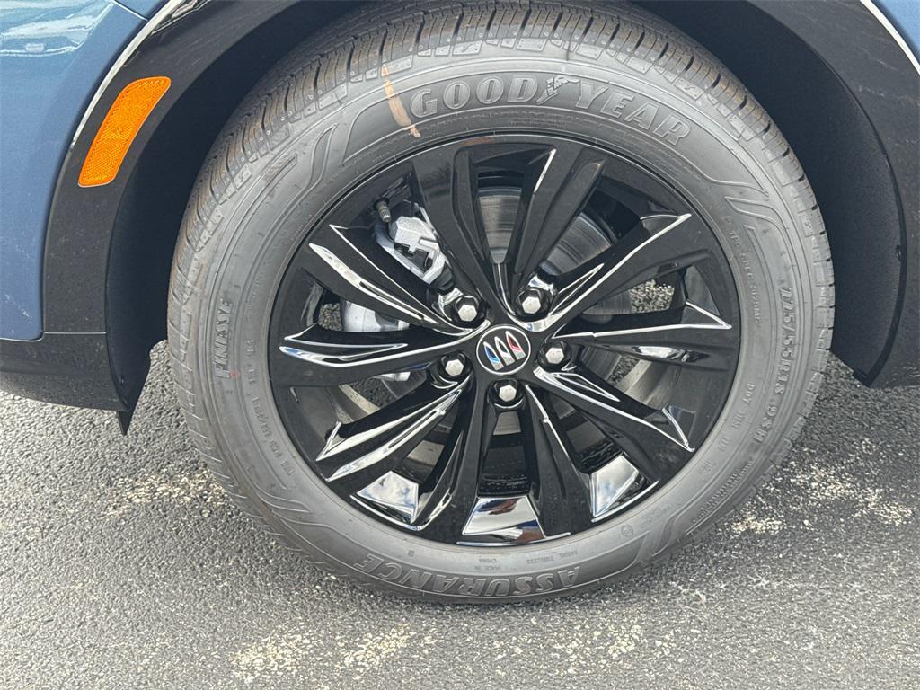 new 2025 Buick Envista car, priced at $25,000