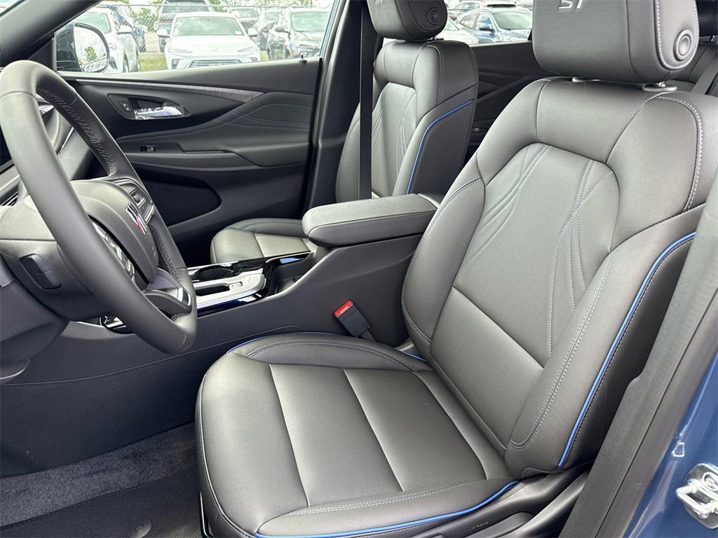 new 2025 Buick Envista car, priced at $25,000