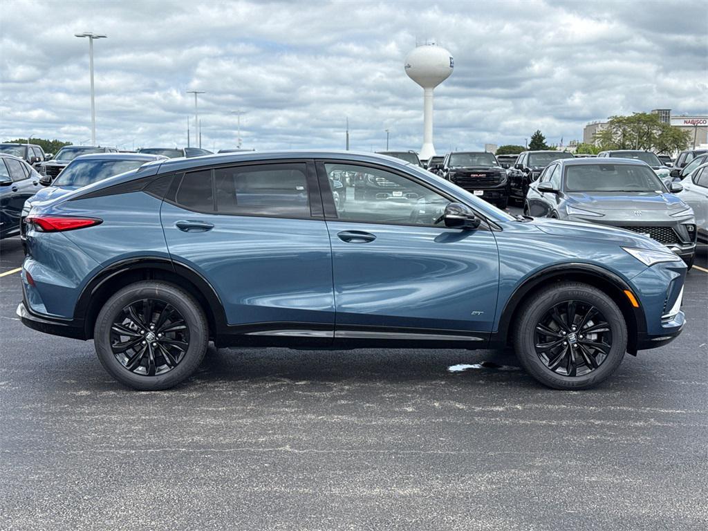new 2025 Buick Envista car, priced at $25,000