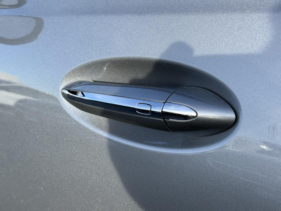 used 2023 Buick Encore GX car, priced at $21,000