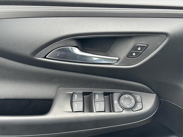 new 2025 Buick Envista car, priced at $29,708