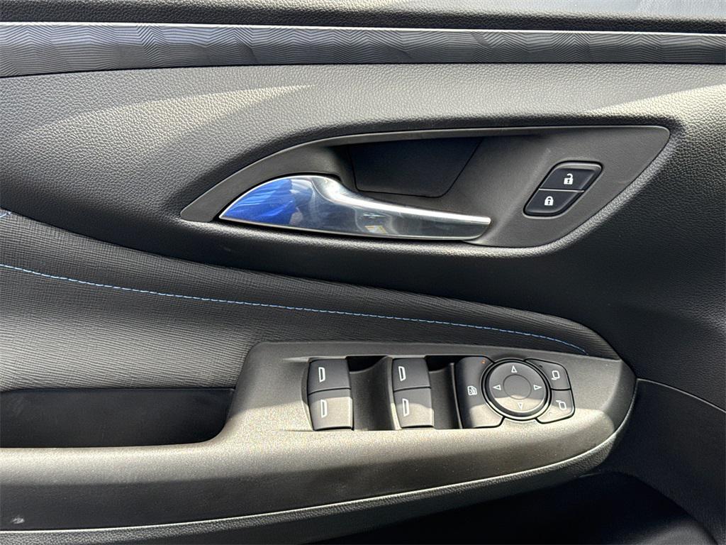 new 2025 Buick Envista car, priced at $26,000