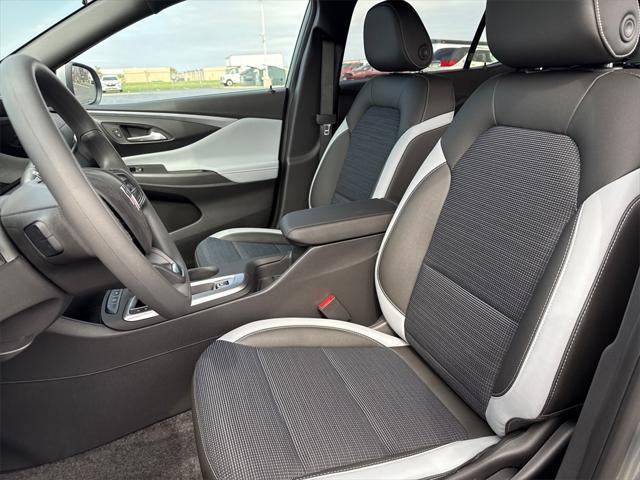 new 2025 Buick Envista car, priced at $24,708