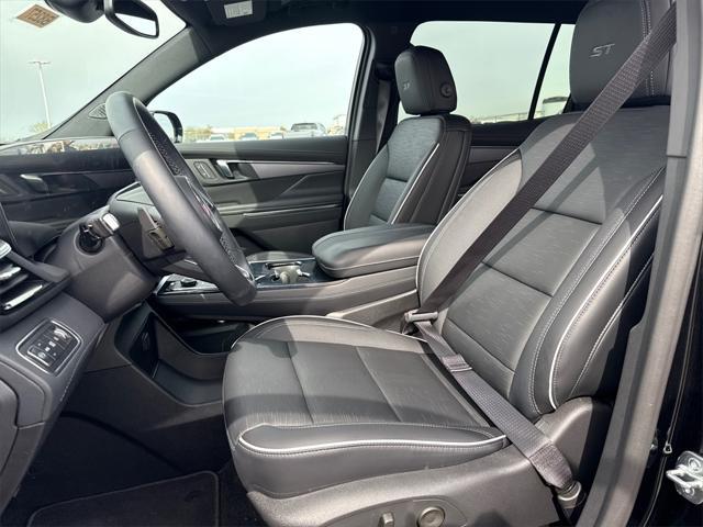 new 2025 Buick Enclave car, priced at $45,585