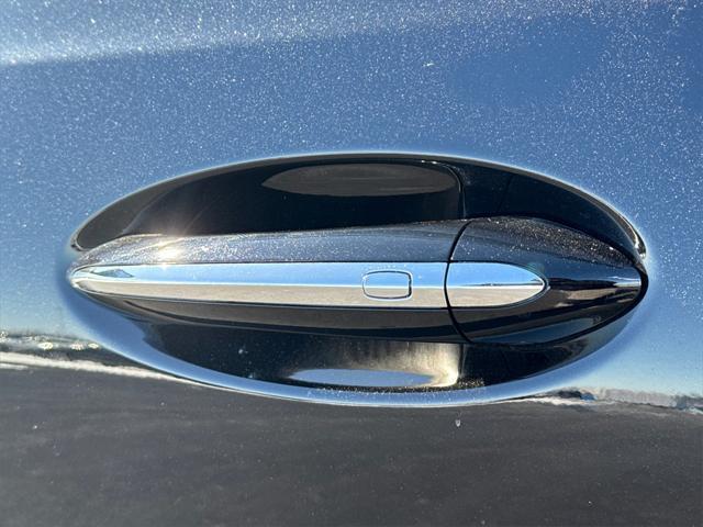 new 2025 Buick Encore GX car, priced at $27,250