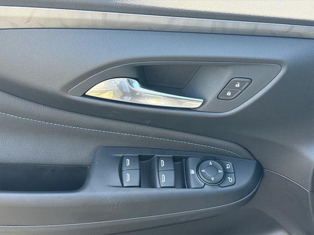 new 2025 Buick Envista car, priced at $28,775