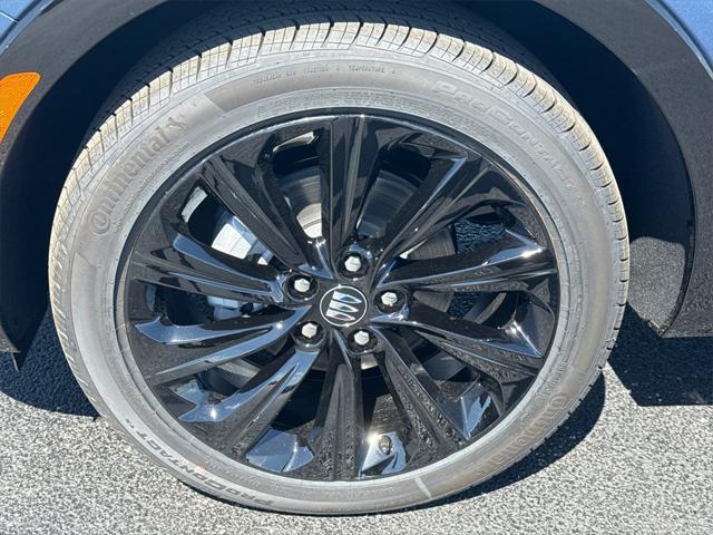 new 2025 Buick Envista car, priced at $28,775