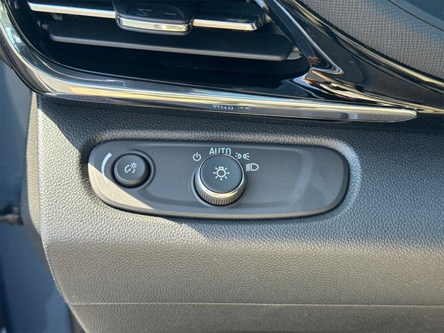 new 2025 Buick Envista car, priced at $28,775
