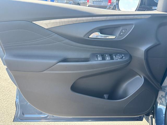 new 2025 Buick Envista car, priced at $28,775