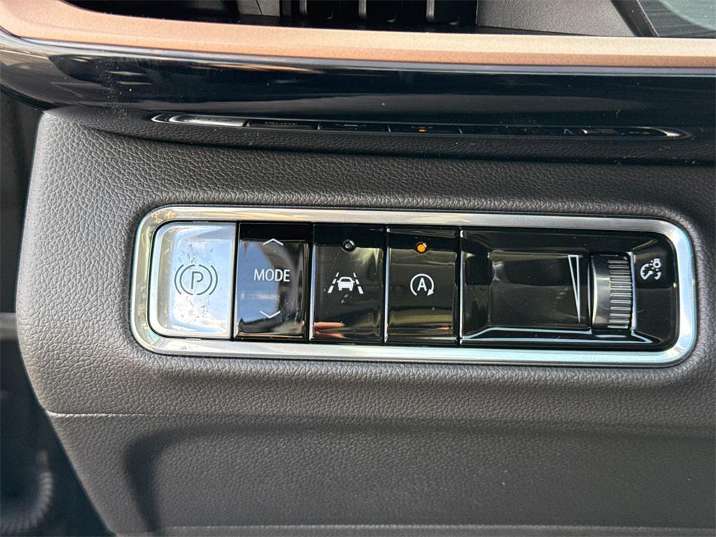 new 2025 Buick Envision car, priced at $37,000