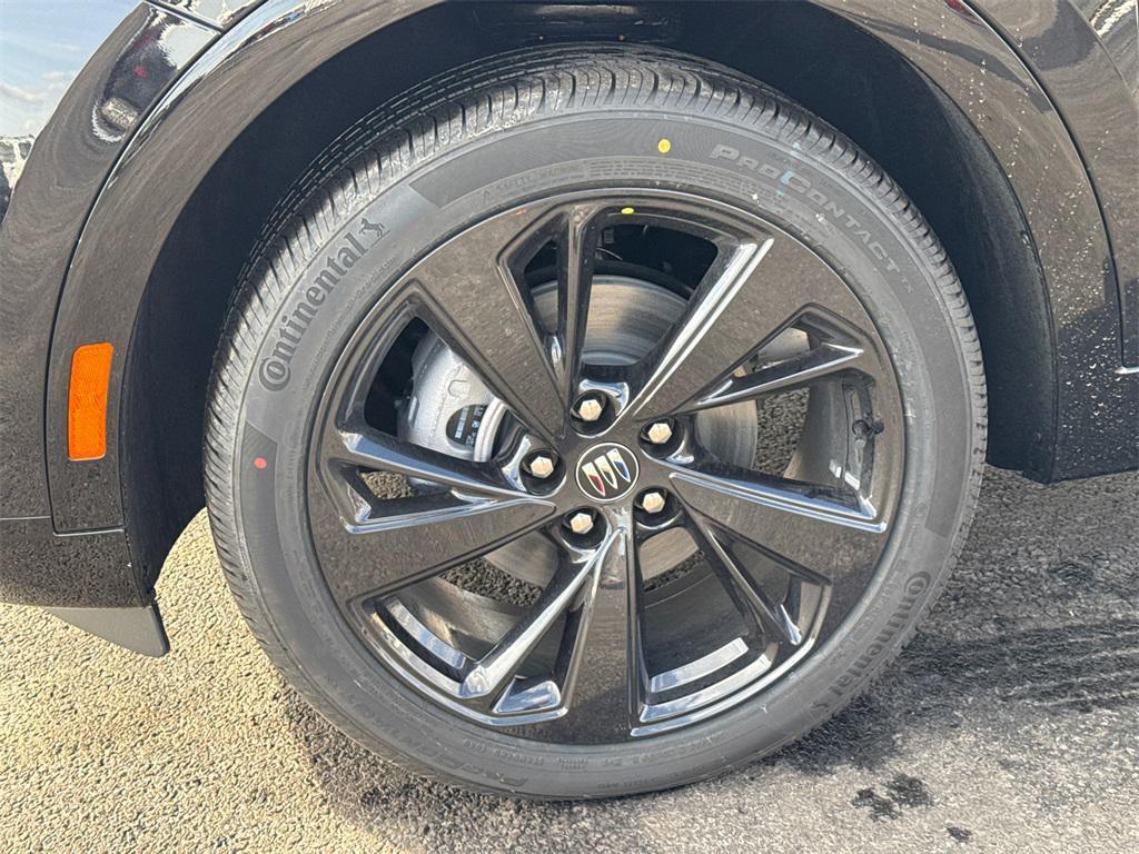 new 2025 Buick Envision car, priced at $37,000
