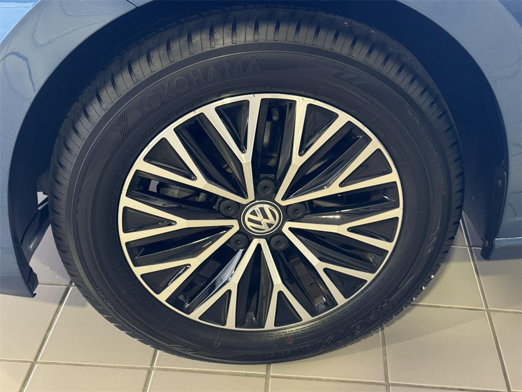 used 2021 Volkswagen Jetta car, priced at $16,500