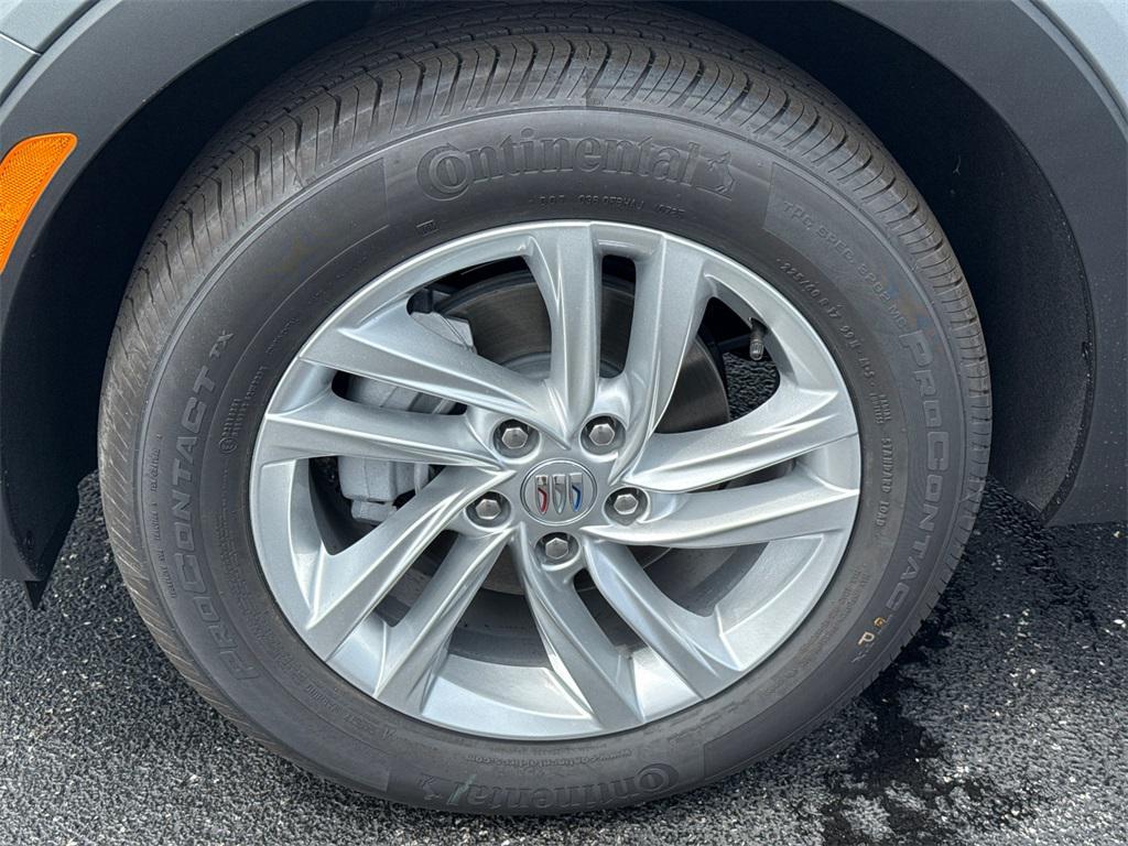 new 2025 Buick Envista car, priced at $23,000